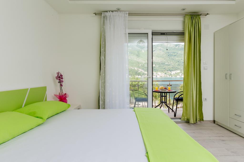 Dream Vacation Apartments Tivat Exteriör bild