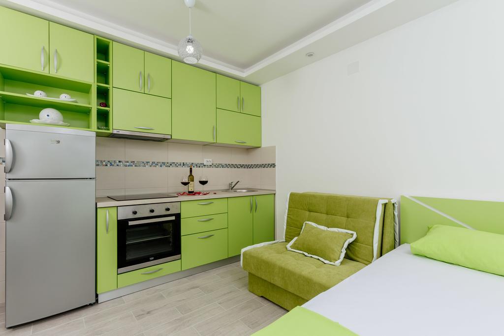 Dream Vacation Apartments Tivat Exteriör bild
